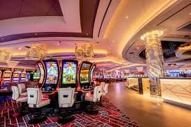 Aplikasi mobile iyabet dengan interface live-dealer dan slot games di layar ponsel